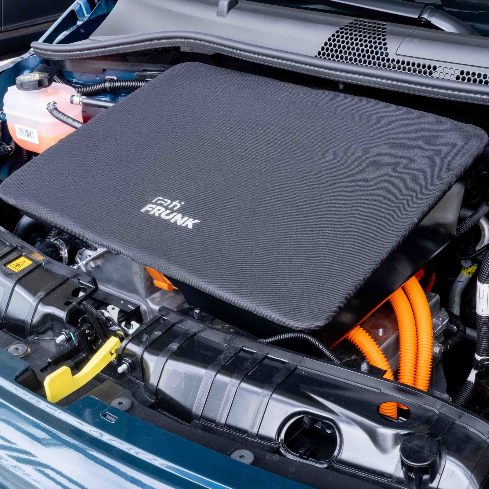 Fiat 500e 2020- FRUNK - Image 6