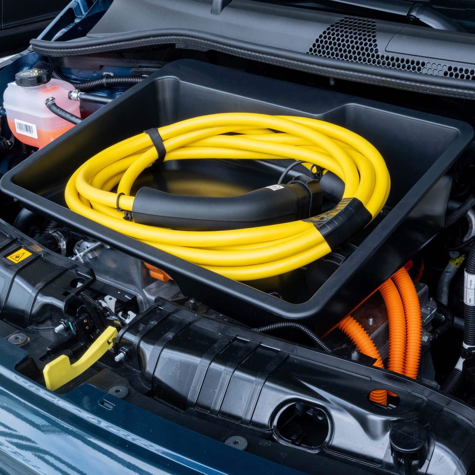 Fiat 500e 2020- FRUNK - Image 9