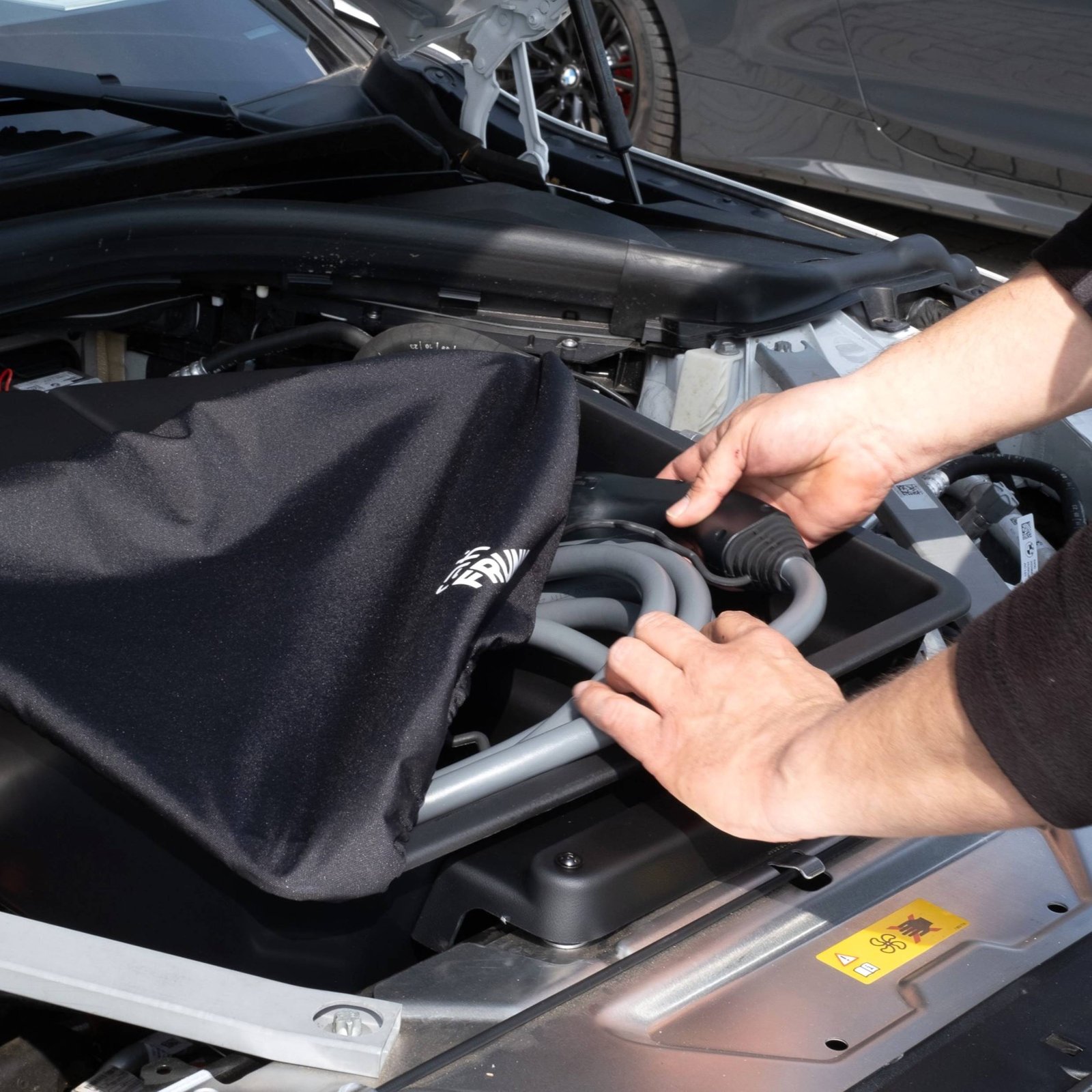 FRUNK for BMW i4 2022- (eDrive35 / eDrive40, without M Sport suspension) - Image 5